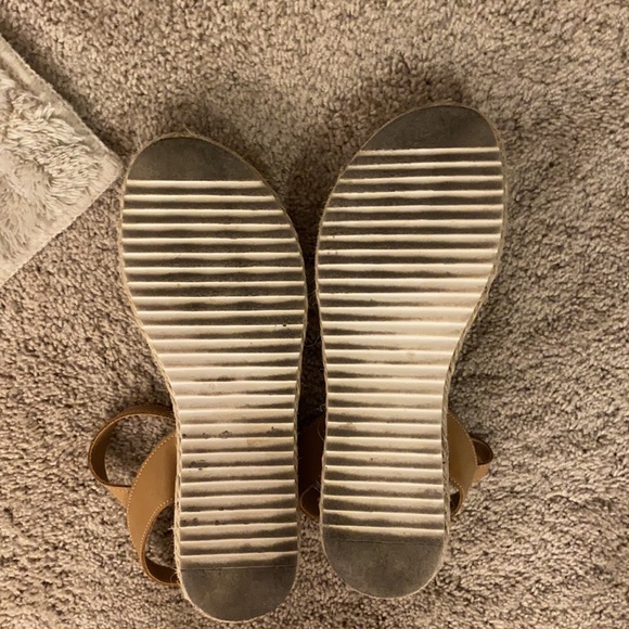 Steve Madden Brown strappy platform sandals - Picture 4 of 4